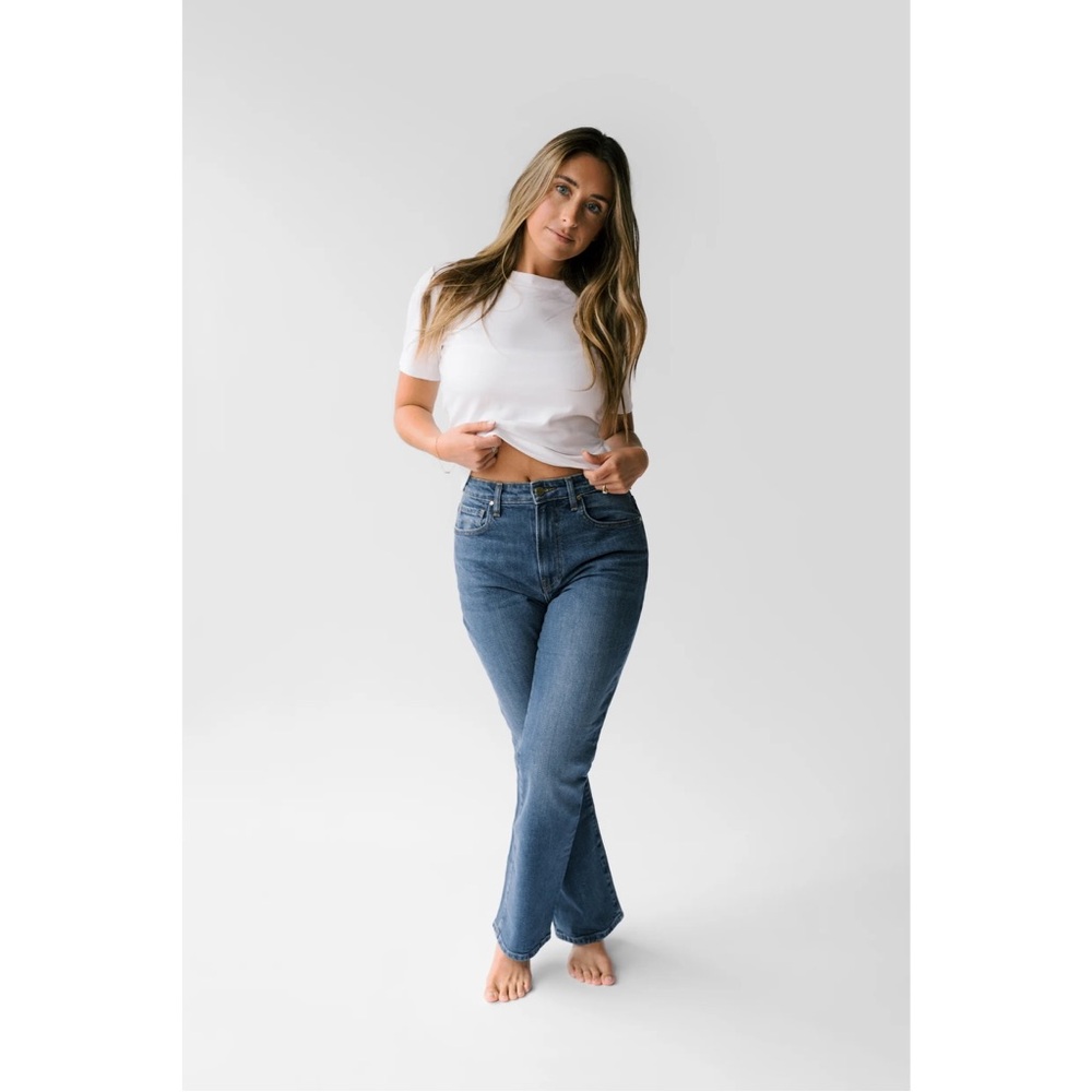 Nelle Atelier The Kate Petite High Rise Stovepipe Jean in Medium Wash Blue Denim